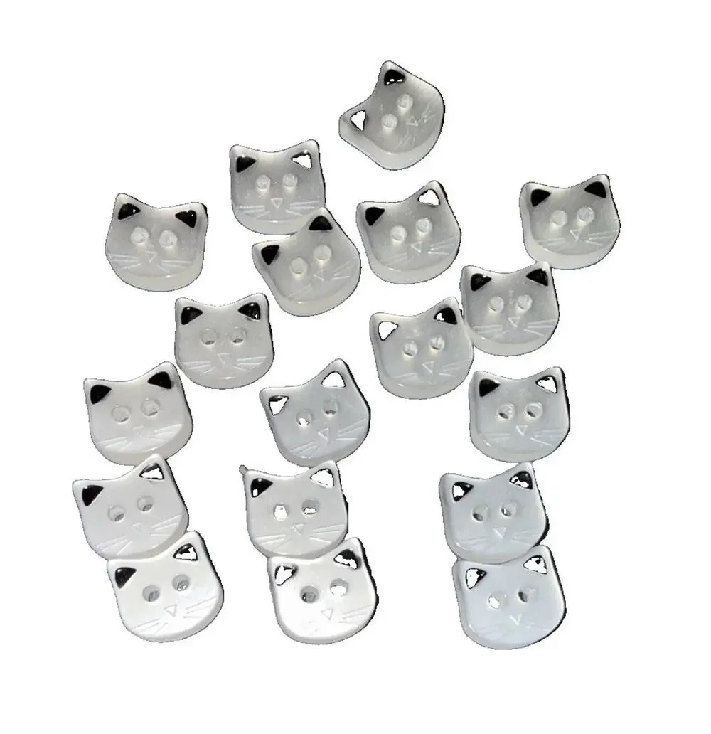 NWT Set Of 18 White Pearlized Plastic Kitten Buttons ALL EARS ARE BLACK.